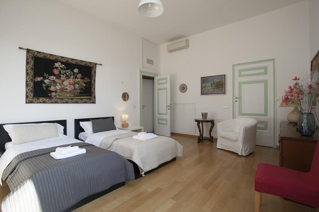 House Paganica Apartment Рим Стая снимка