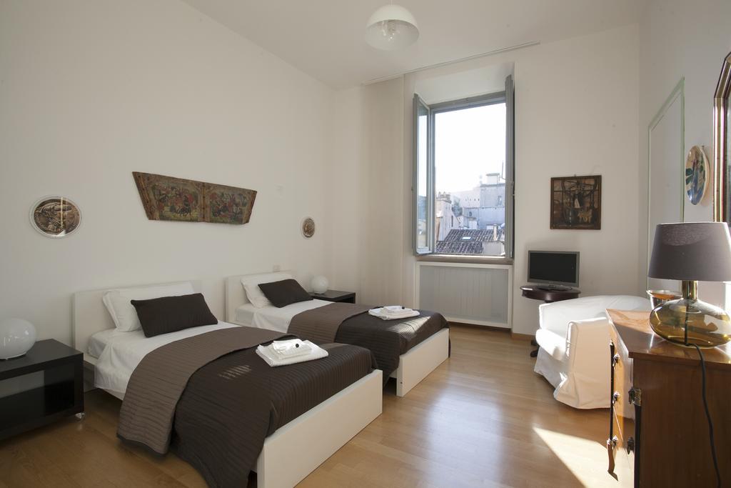 House Paganica Apartment Рим Стая снимка